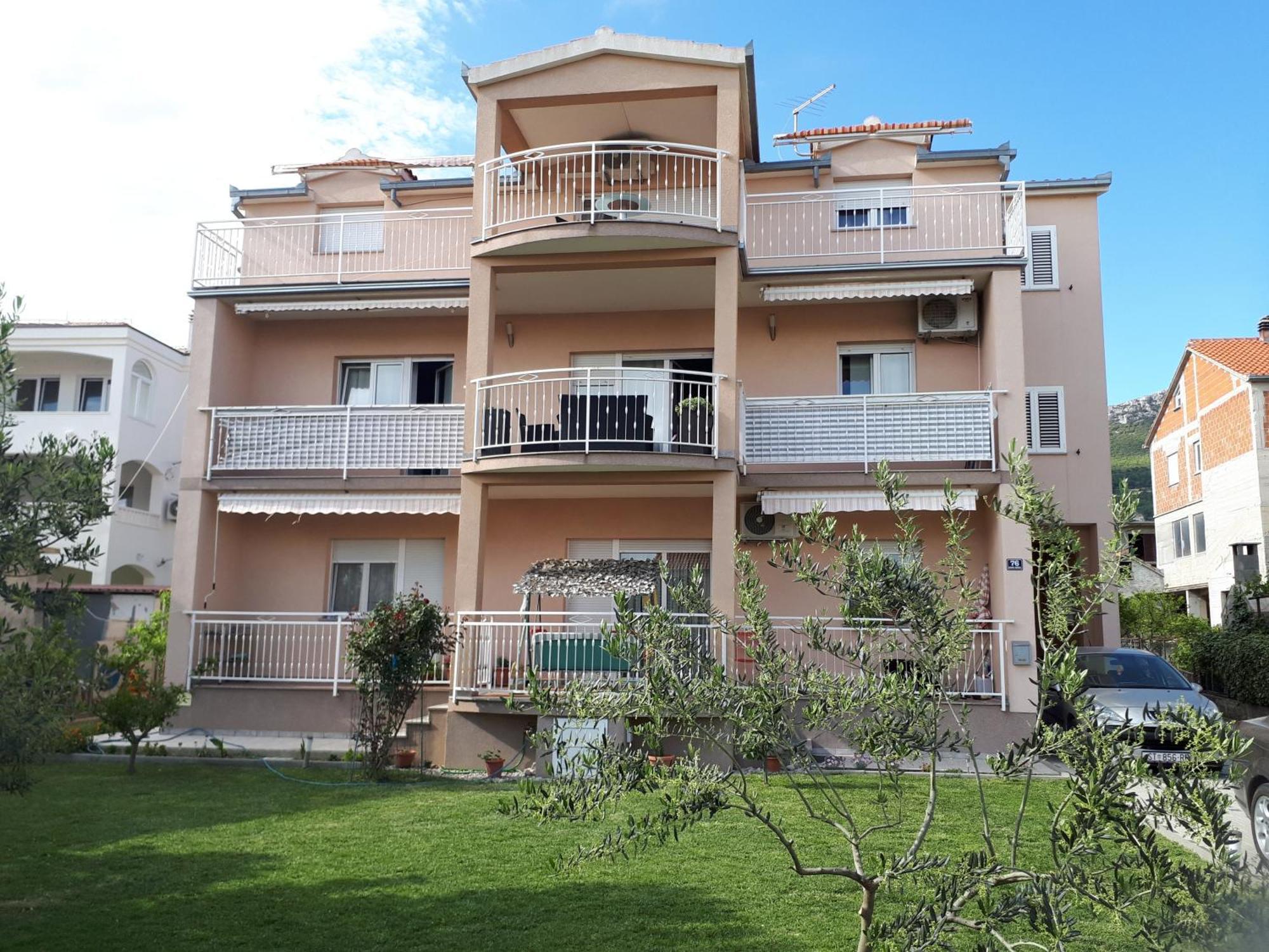 Apartment Aurora Kastela Bagian luar foto