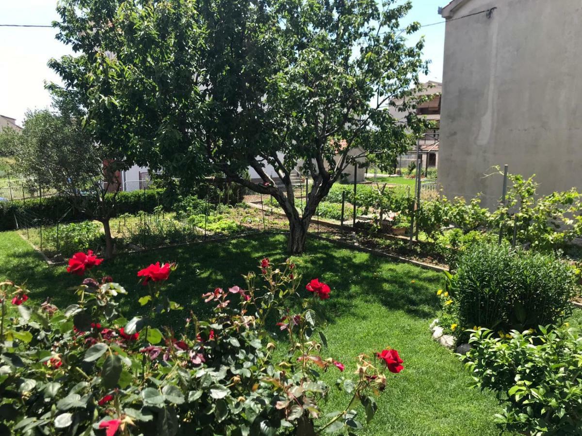 Apartment Aurora Kastela Bagian luar foto